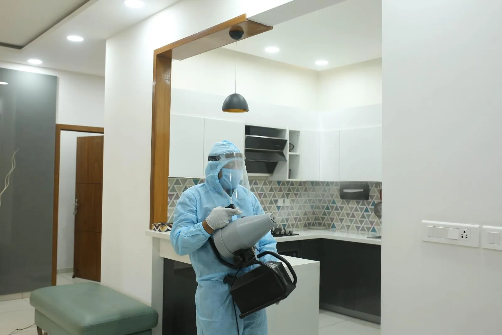 Bathroom sanitisation and cleaning service